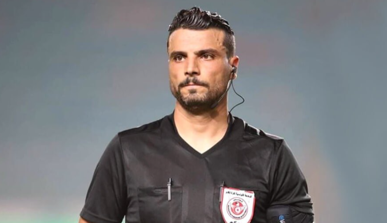 حكم مباراة النجم الساحلي والإتحاد المنستيري أيمن النصري "مكشخ" ويجب تغييره