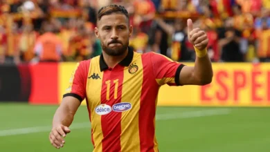 يوسف البلايلي تسلّم تسبقة من النادي الإفريقي